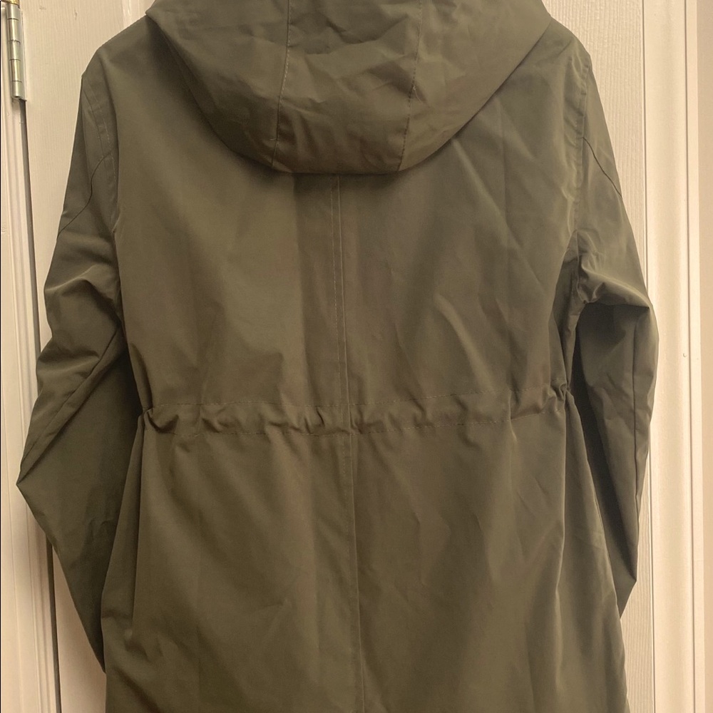 New weatherproof jacket by ZAFUL in Olive Green.